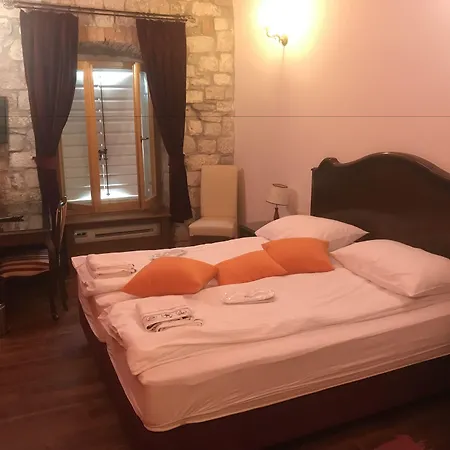 Szálloda Heritage Tragos 4*