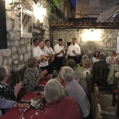 Heritage Tragos Szálloda