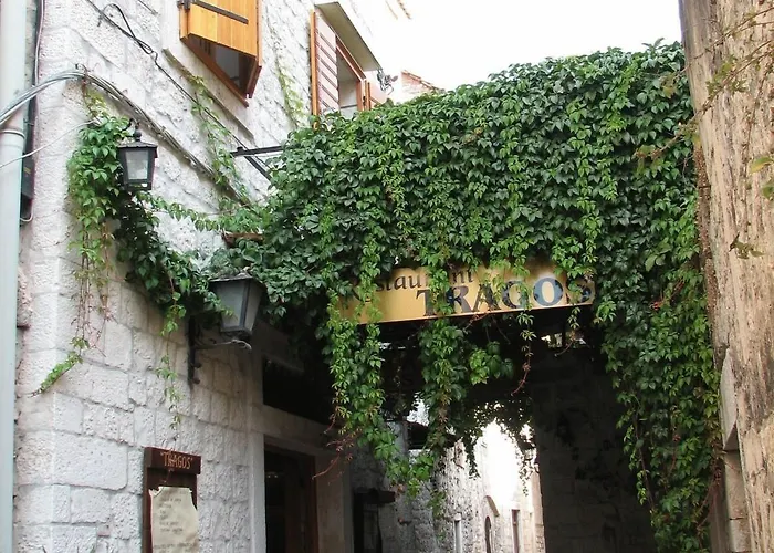 Heritage Tragos Szálloda 4*