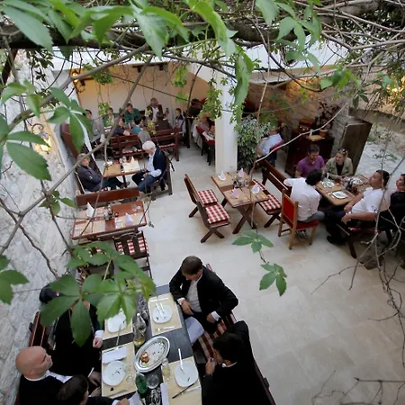 Heritage Tragos מלון טרוגיר